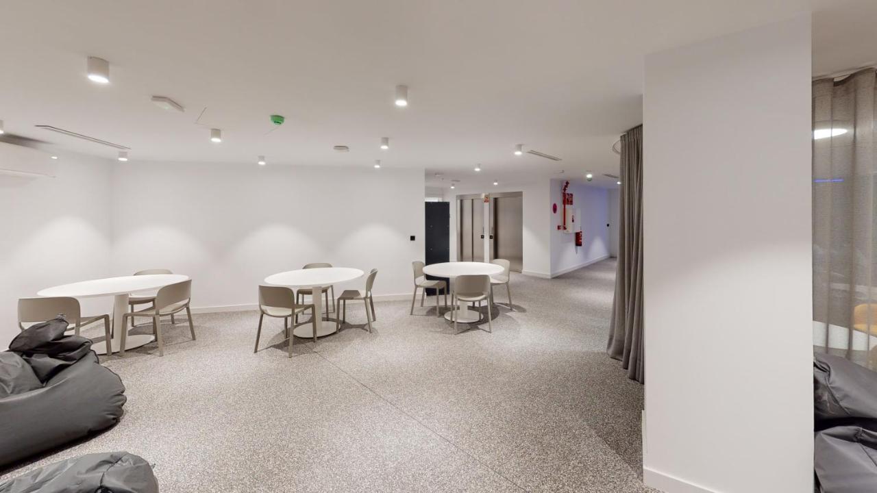 Residencia Universitaria Resa Malaga Centro Экстерьер фото