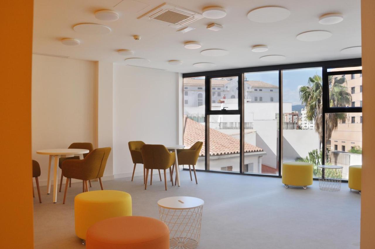 Residencia Universitaria Resa Malaga Centro Экстерьер фото